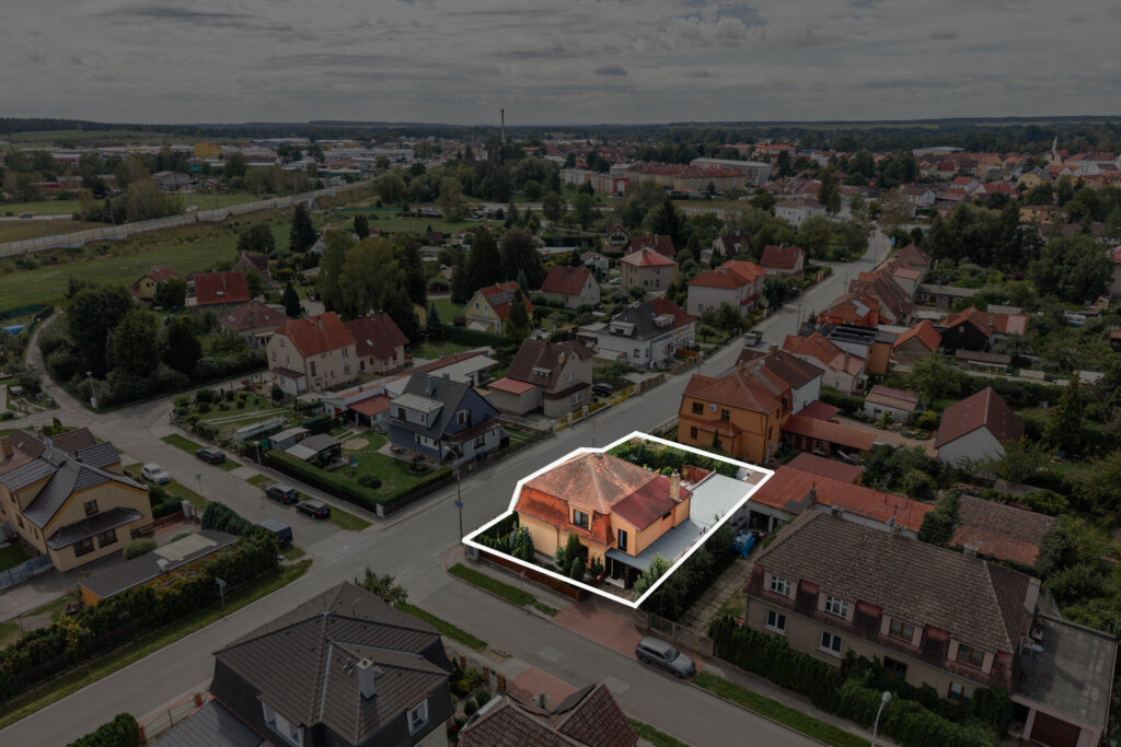 Letecký pohled na klidnou část Soběslavi